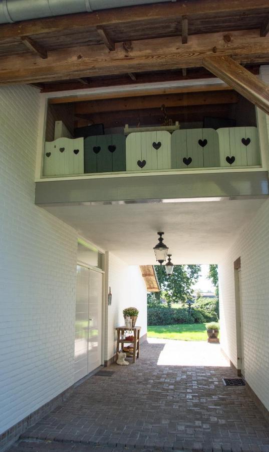 Bed And Breakfast Lindershoeve 버기크 외부 사진