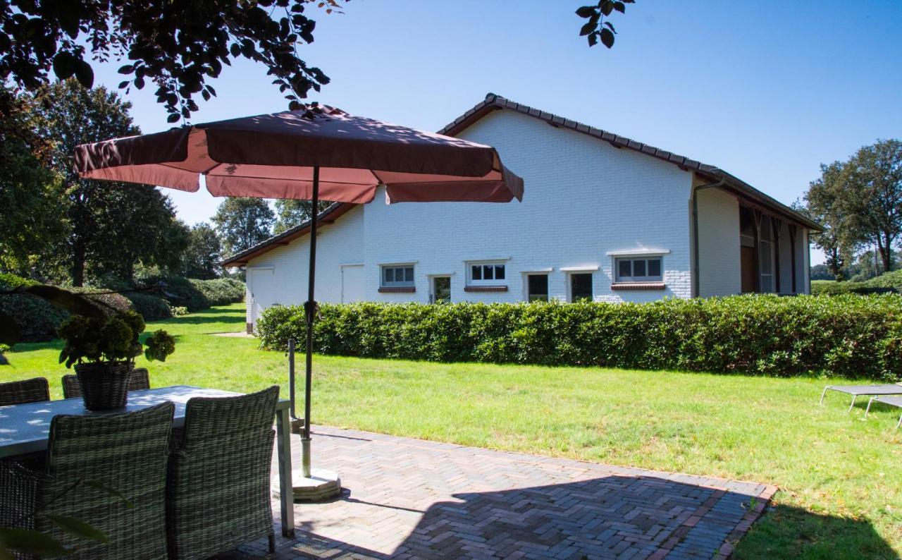 Bed And Breakfast Lindershoeve 버기크 외부 사진