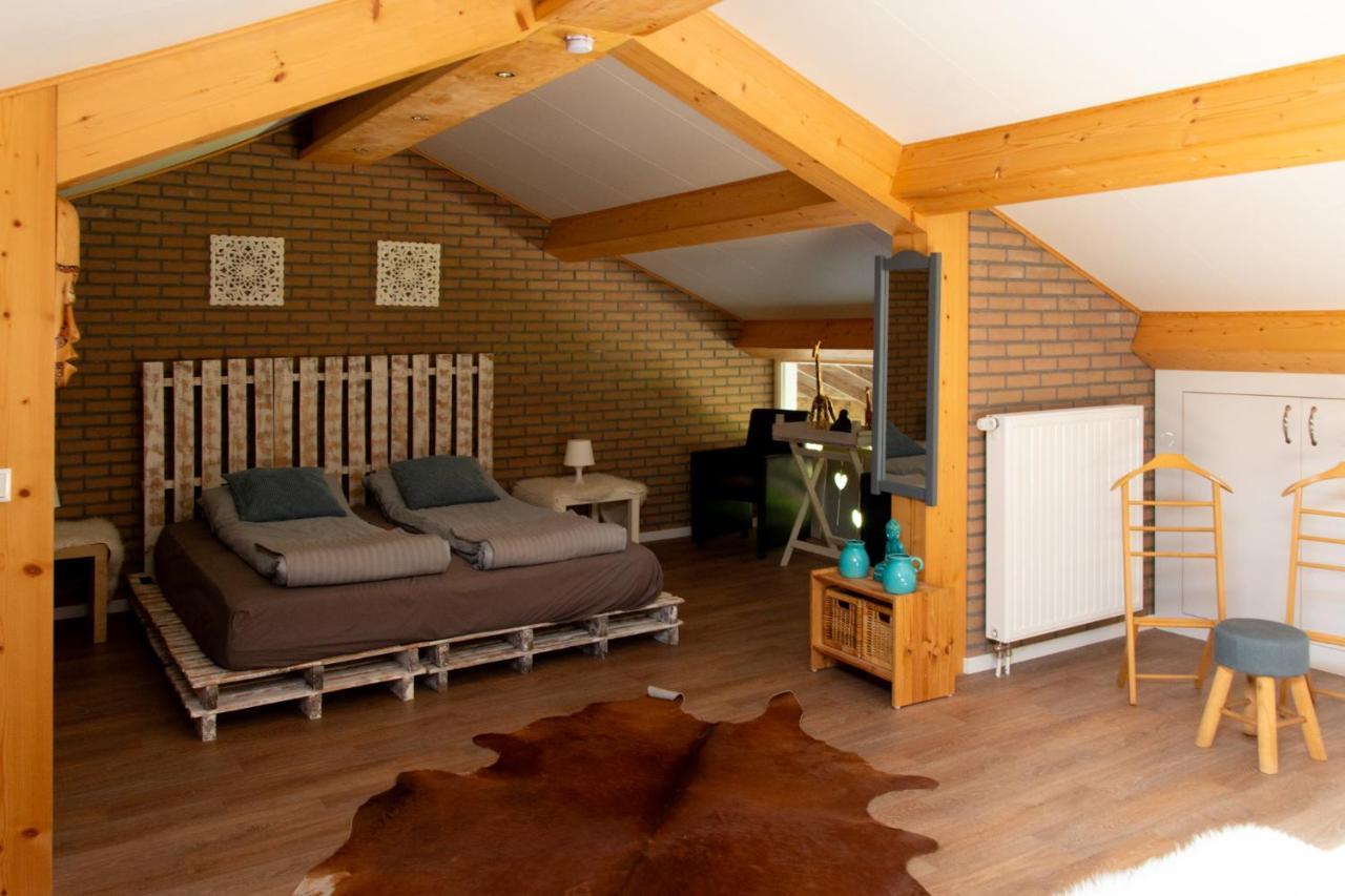 Bed And Breakfast Lindershoeve 버기크 외부 사진